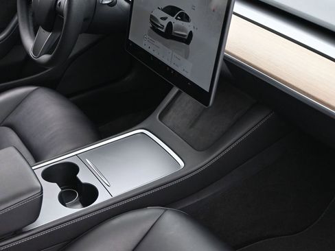 Used 2023 Tesla Model 3 Performance image 36