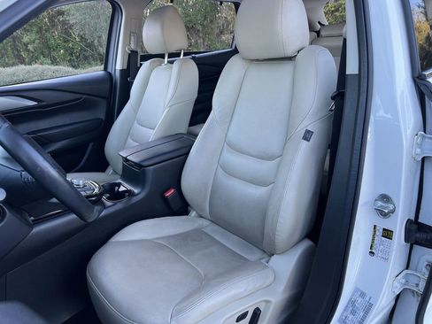 Used 2020 MAZDA CX-9 Touring w/ Touring Premium Package image 12