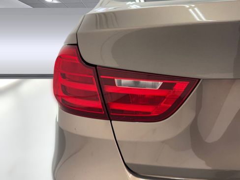 Used 2015 BMW 328i Gran Turismo xDrive image 10