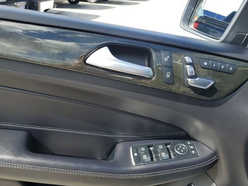 Used 2018 Mercedes-Benz GLE 350 image 25