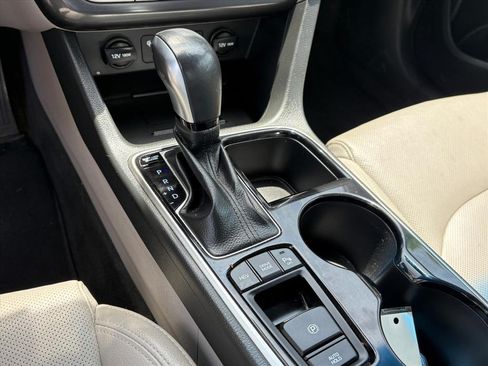 Used 2019 Hyundai Sonata Limited FWD image 22