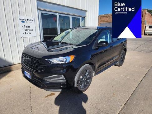 Certified 2022 Ford Edge SE w/ Black Appearance Package AWD/4WD image 1
