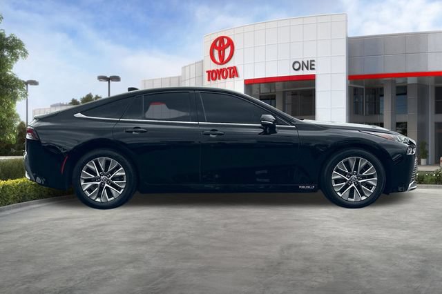 Used 2021 Toyota Mirai w/ Advanced Technology Package RWD image 3