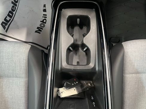 Used 2023 Volkswagen ID.4 Pro image 14