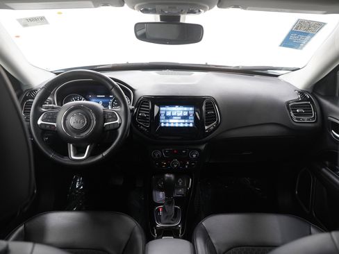 Used 2021 Jeep Compass Latitude image 13