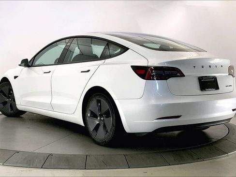 Used 2023 Tesla Model 3 Long Range AWD/4WD image 9