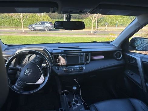 Used 2014 Toyota RAV4 Limited image 4