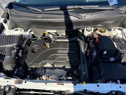 Used 2020 Chevrolet Equinox LS image 20