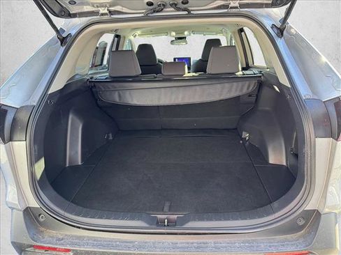 Used 2024 Toyota RAV4 XLE AWD/4WD image 27