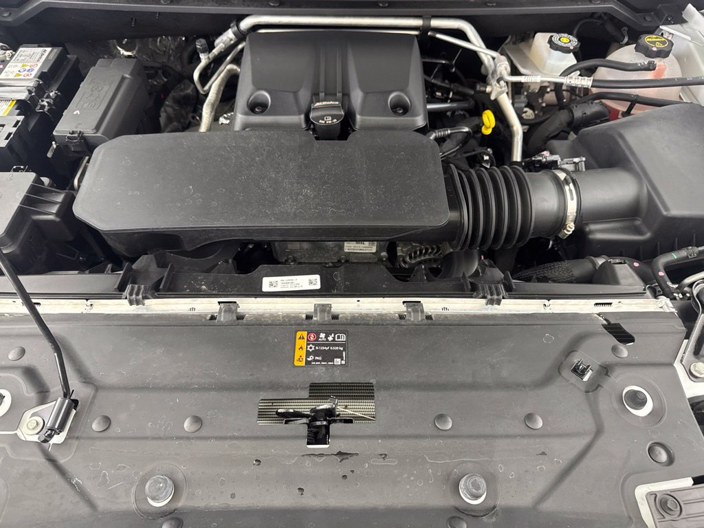 Used 2025 Chevrolet Colorado Z71 w/ Technology Package AWD/4WD image 19