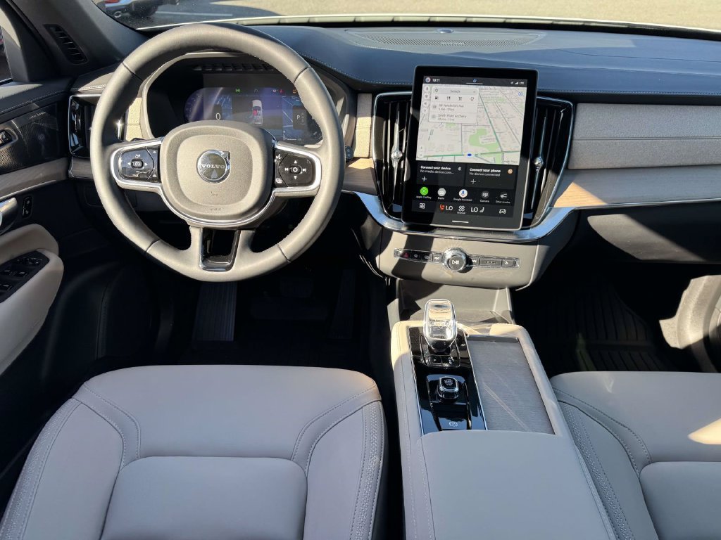 Used 2026 Volvo XC90 B6 Plus w/ Protection Package Premier AWD/4WD image 11