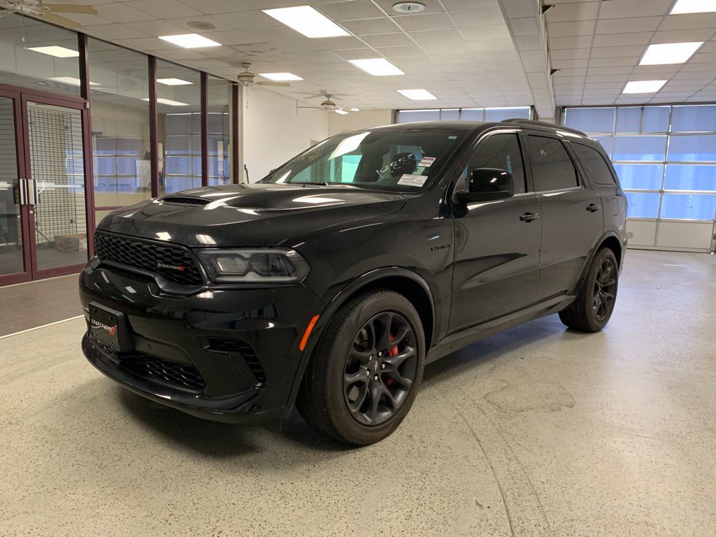 Used 2024 Dodge Durango R/T w/ Tow 'N Go Package AWD/4WD image 4