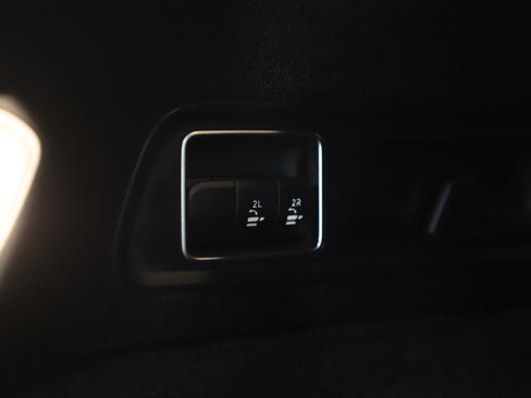 Used 2023 Mercedes-Benz GLS 580 4MATIC image 22