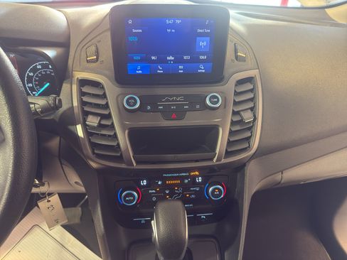 Used 2021 Ford Transit Connect XLT FWD image 19