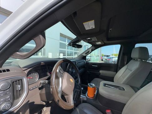 Used 2019 Chevrolet Silverado 1500 LTZ w/ LTZ Premium Package AWD/4WD image 11