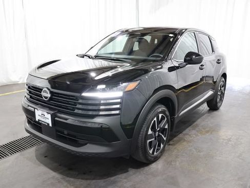 Used 2025 Nissan Kicks SV AWD/4WD image 26