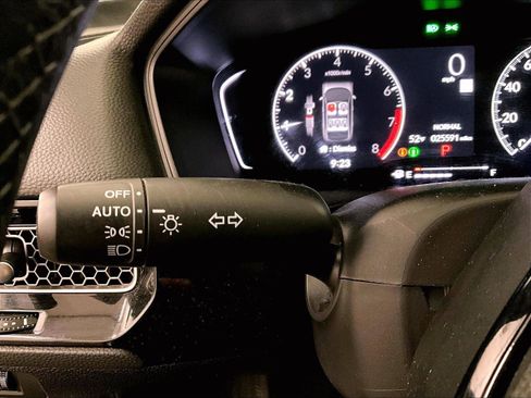 Used 2025 Honda Civic Sport image 30