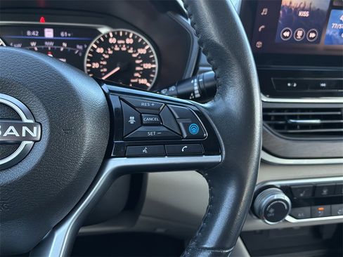 Used 2023 Nissan Altima 2.5 SV w/ SV Premium Package image 28