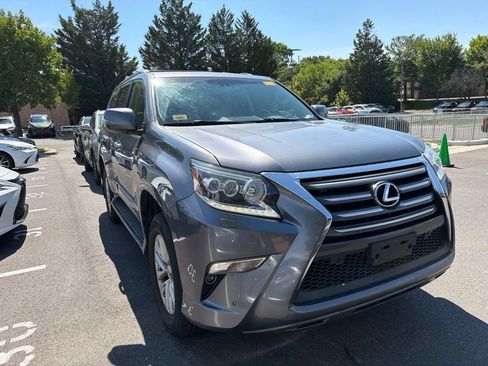 Used 2018 Lexus GX 460 Premium AWD/4WD image 2