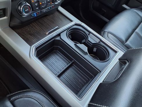 Used 2021 Ford F350 Lariat image 12