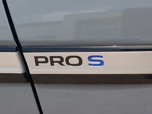 Certified 2023 Volkswagen ID.4 Pro S RWD image 11
