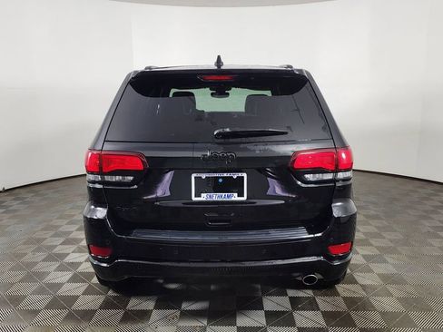 Used 2022 Jeep Grand Cherokee Laredo X image 7