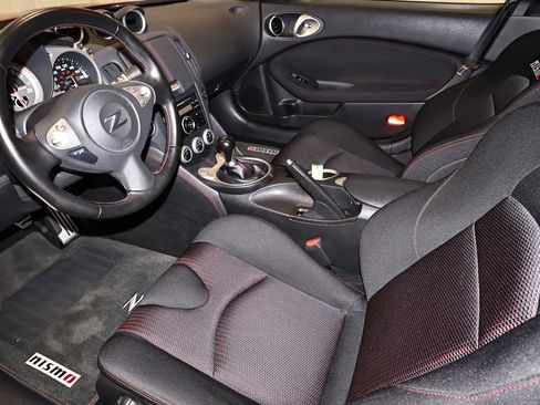 Used 2013 Nissan 370Z NISMO RWD image 23