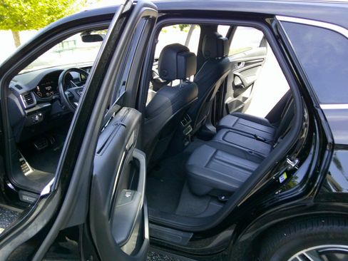 Used 2018 Audi SQ5 Prestige AWD/4WD image 41