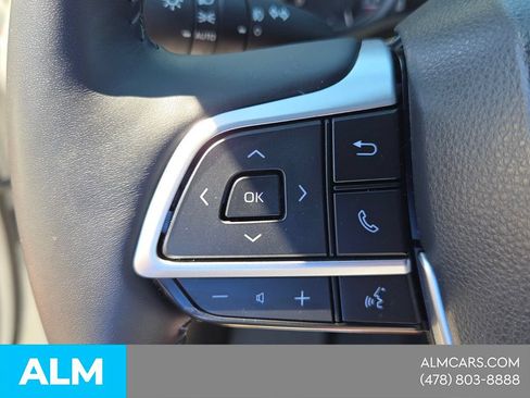 Used 2024 Toyota Highlander Limited AWD/4WD image 26