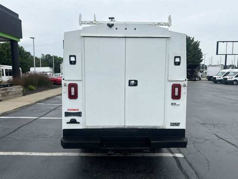 Used 2019 Chevrolet Express 3500 w/ Power Convenience Package RWD image 7