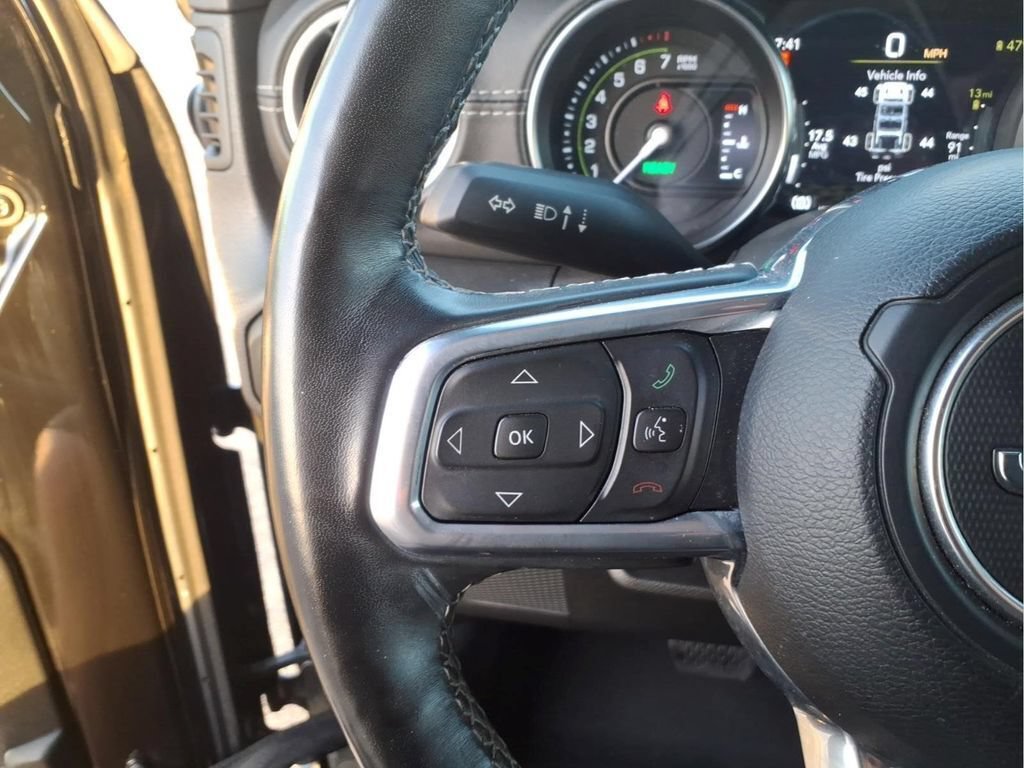 Used 2021 Jeep Wrangler Unlimited Rubicon 4xe w/ Dual Top Group AWD/4WD image 22