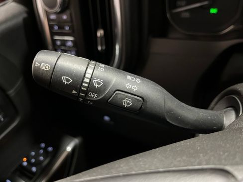 Used 2019 GMC Sierra 1500 SLT w/ SLT Premium Plus Package AWD/4WD image 23