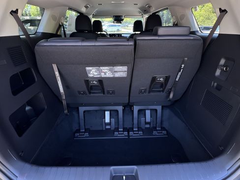 New 2026 Kia Carnival FWD image 60