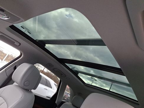 Used 2022 Audi Q5 2.0T Premium Plus w/ Premium Plus Package image 15