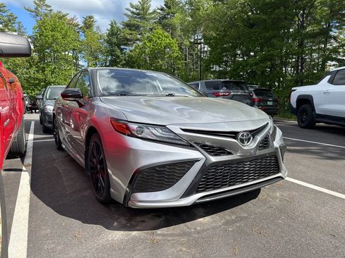 Used 2021 Toyota Camry XSE FWD image 2