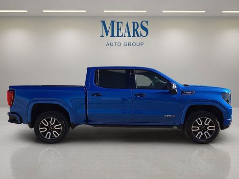 Used 2022 GMC Sierra 1500 AT4 w/ AT4 Premium Package image 6