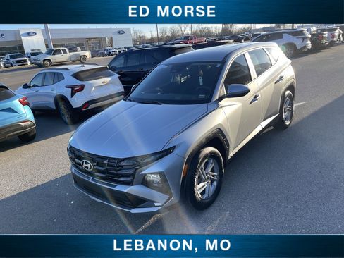Used 2025 Hyundai Tucson SE image 19