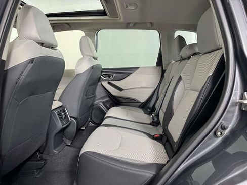 Used 2023 Subaru Forester Premium image 34