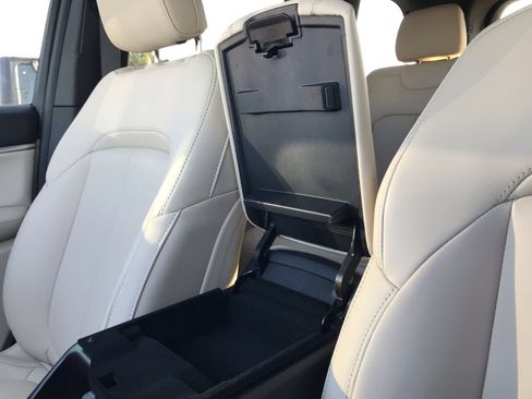New 2025 Jeep Grand Cherokee Limited 4xe AWD/4WD image 23
