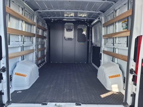 Used 2025 RAM ProMaster 2500 w/ U-Haul Equipment Group FWD image 19