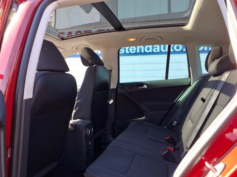 Used 2013 Volkswagen Tiguan S AWD/4WD image 9