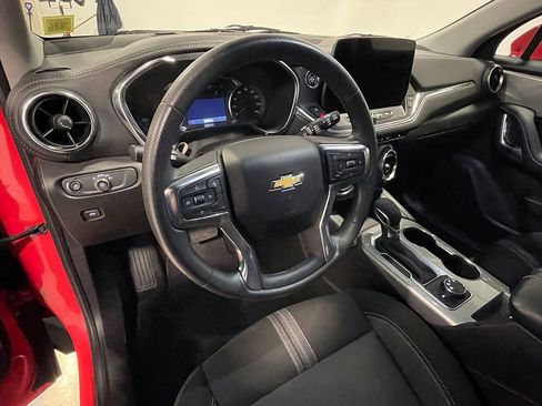 Used 2025 Chevrolet Blazer LT AWD/4WD image 21