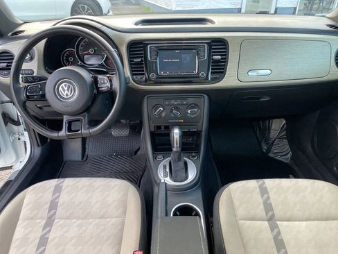 Used 2018 Volkswagen Beetle 2.0T Coast image 14