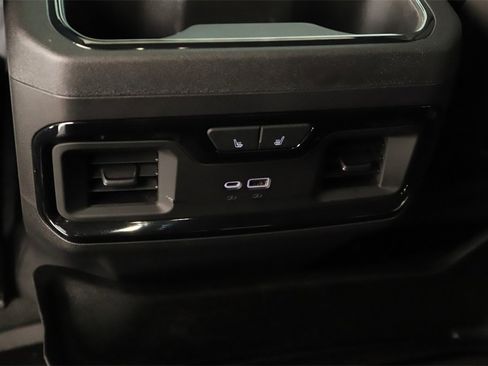 Used 2024 GMC Sierra 1500 AT4X image 22