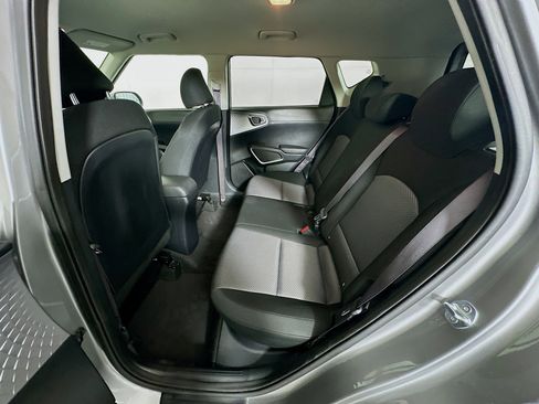 Used 2025 Kia Soul LX w/ LX Technology Package image 28