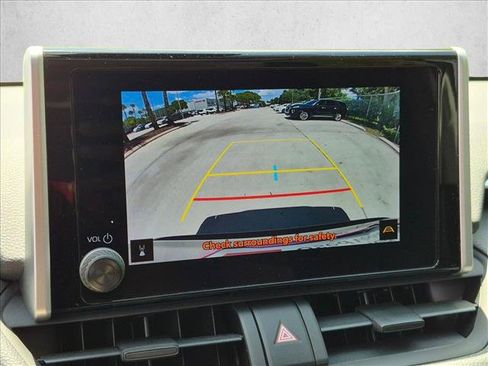 Certified 2025 Toyota RAV4 XLE w/ Convenience Package AWD/4WD image 13
