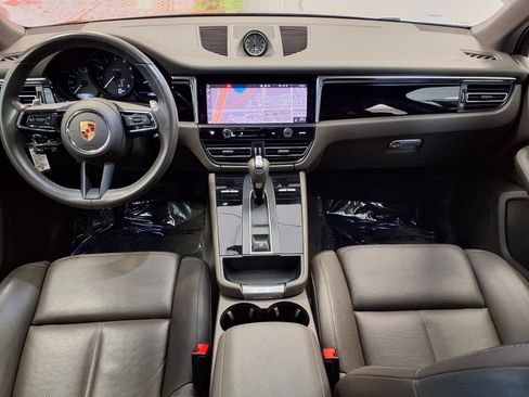 Used 2023 Porsche Macan Turbo AWD/4WD image 16