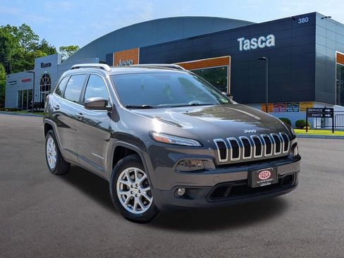 Used 2014 Jeep Cherokee Latitude w/ Comfort/Convenience Group AWD/4WD image 1