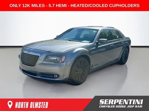 Used 2012 Chrysler 300 S RWD image 1