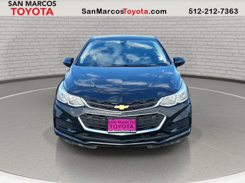 Used 2018 Chevrolet Cruze LS image 2